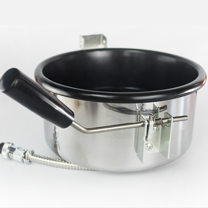 Commercial Popcorn Machine 8Oz Kettle - 8オンスのポップコーン用ケトル鍋。焦げ付き防止加工が施されており、交換用アクセサリーとして使用可能。業務用ポップコーン製造機、劇場や家庭用シネマでのスナックとして。